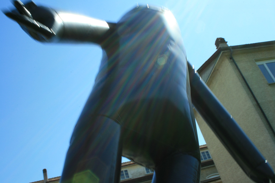 sculpture-gonflable-en-collaboration-avec-vera-trachsel